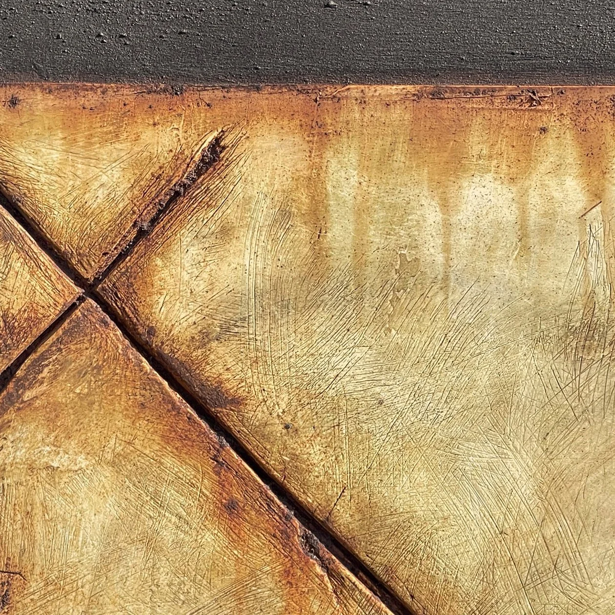 Drain surface detail