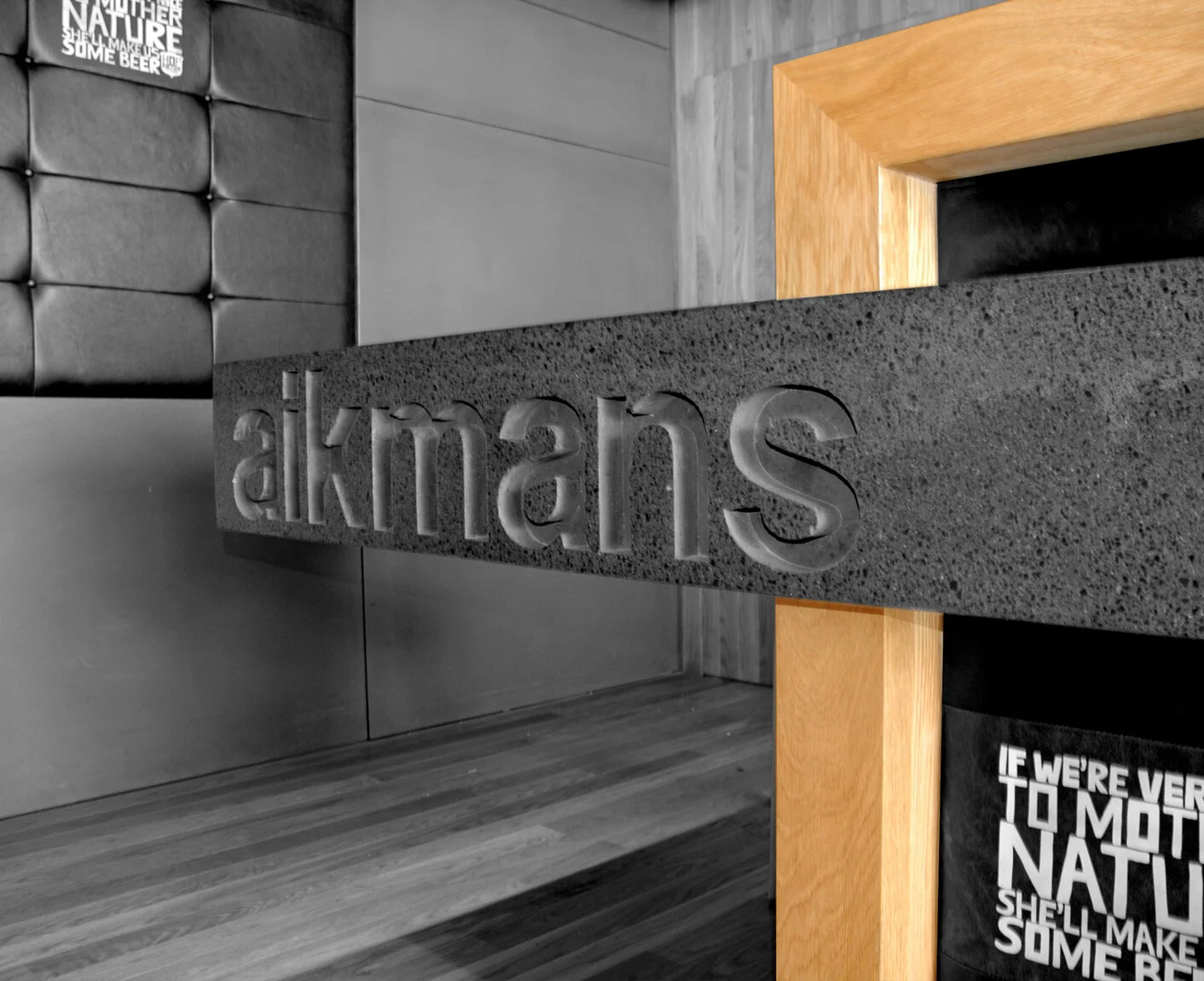 Aikmans bar detail